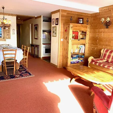 4 Pieces, 8 Pers. 70m², Balcon Sud, Au Pied Des Pistes, Alpe D'huez - Fr-1-405-344 *